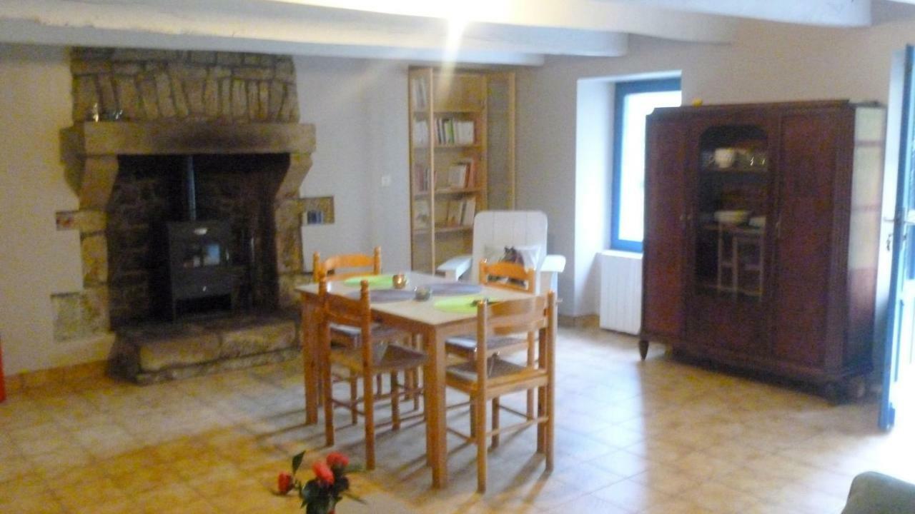 Maison A Locrio Guern Exteriér fotografie